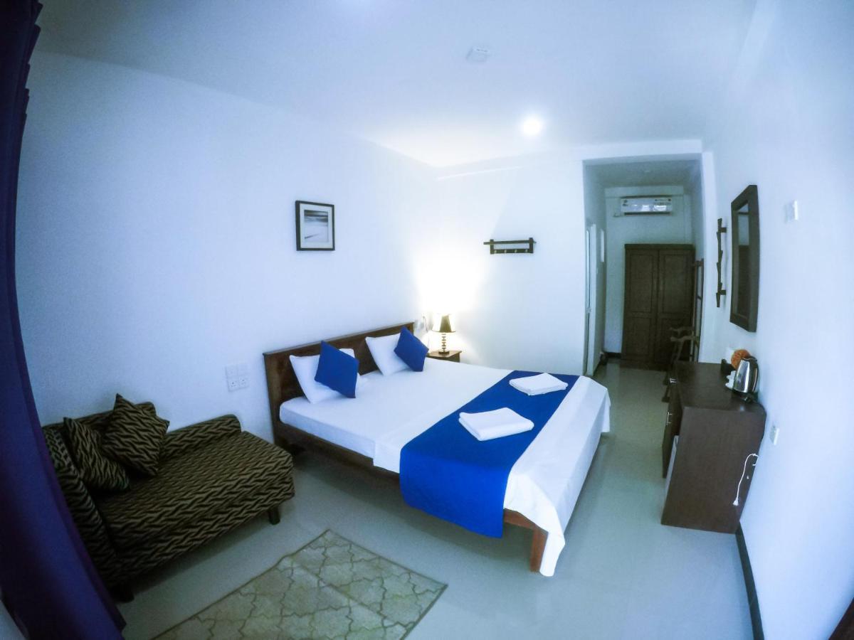 Mirissa Blue Whale Holiday Hotel Bagian luar foto