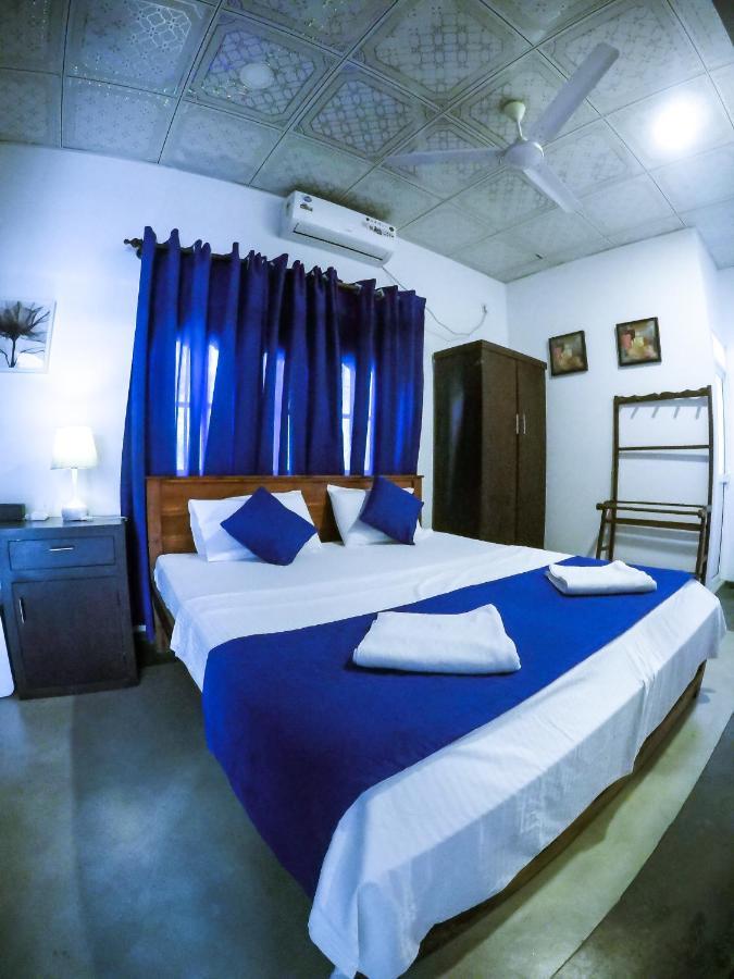 Mirissa Blue Whale Holiday Hotel Bagian luar foto