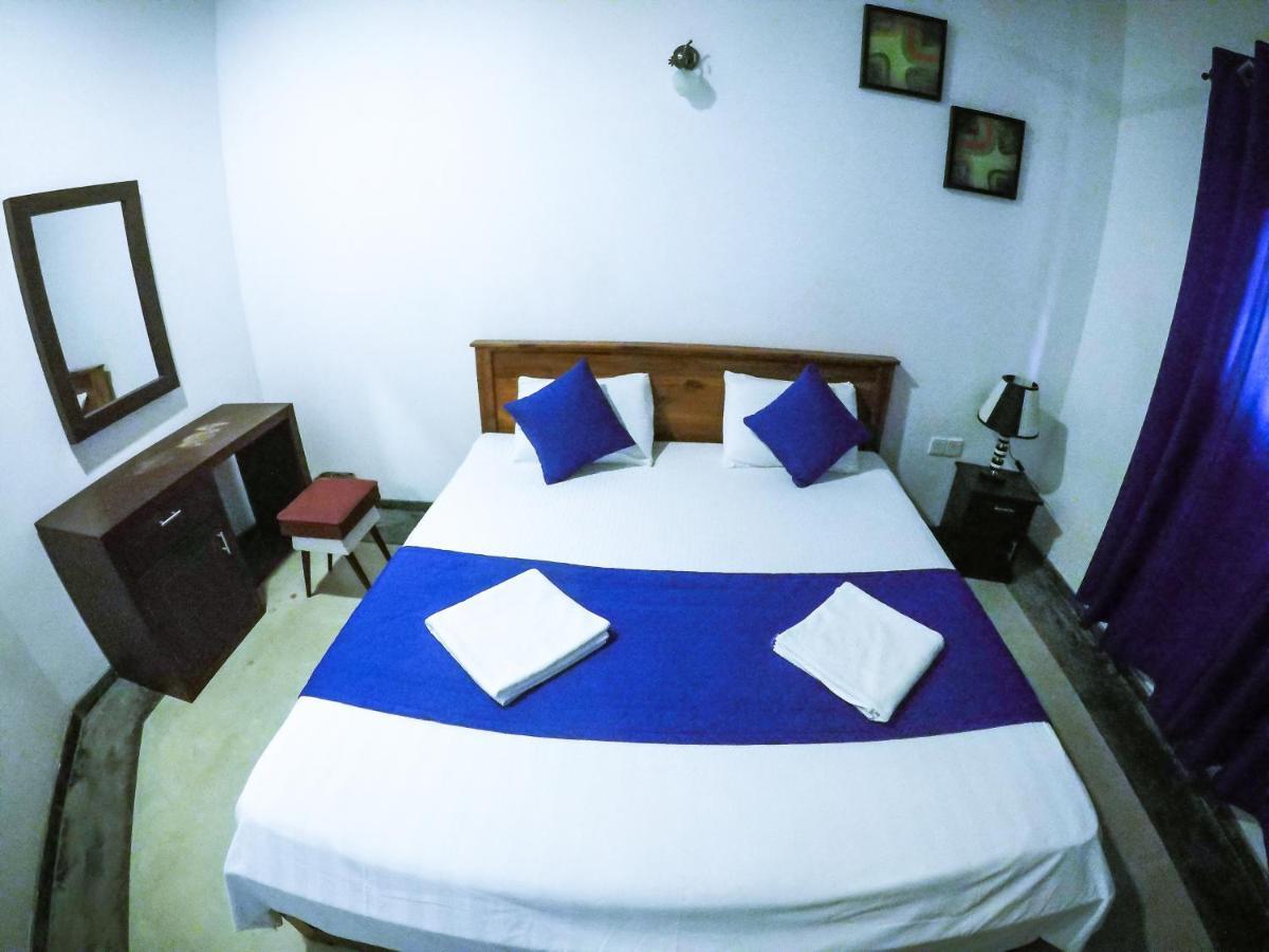 Mirissa Blue Whale Holiday Hotel Bagian luar foto