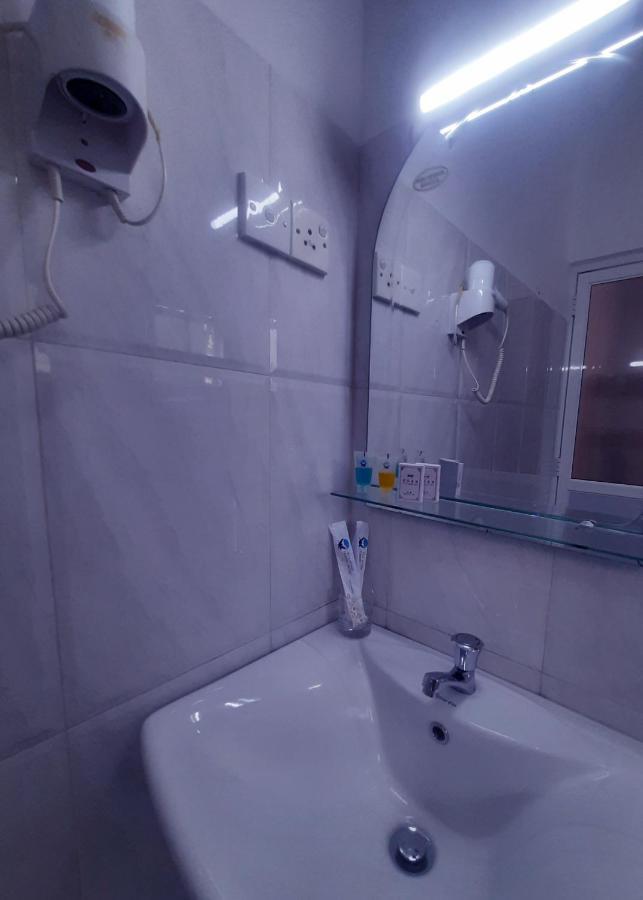 Mirissa Blue Whale Holiday Hotel Bagian luar foto